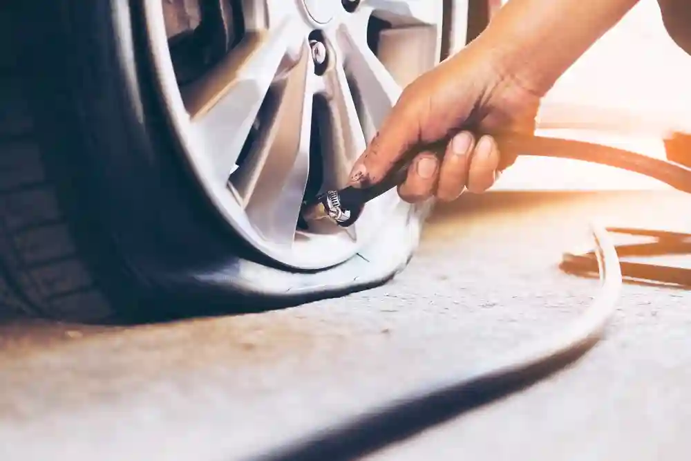 Remplacement de pneu crevé sur place